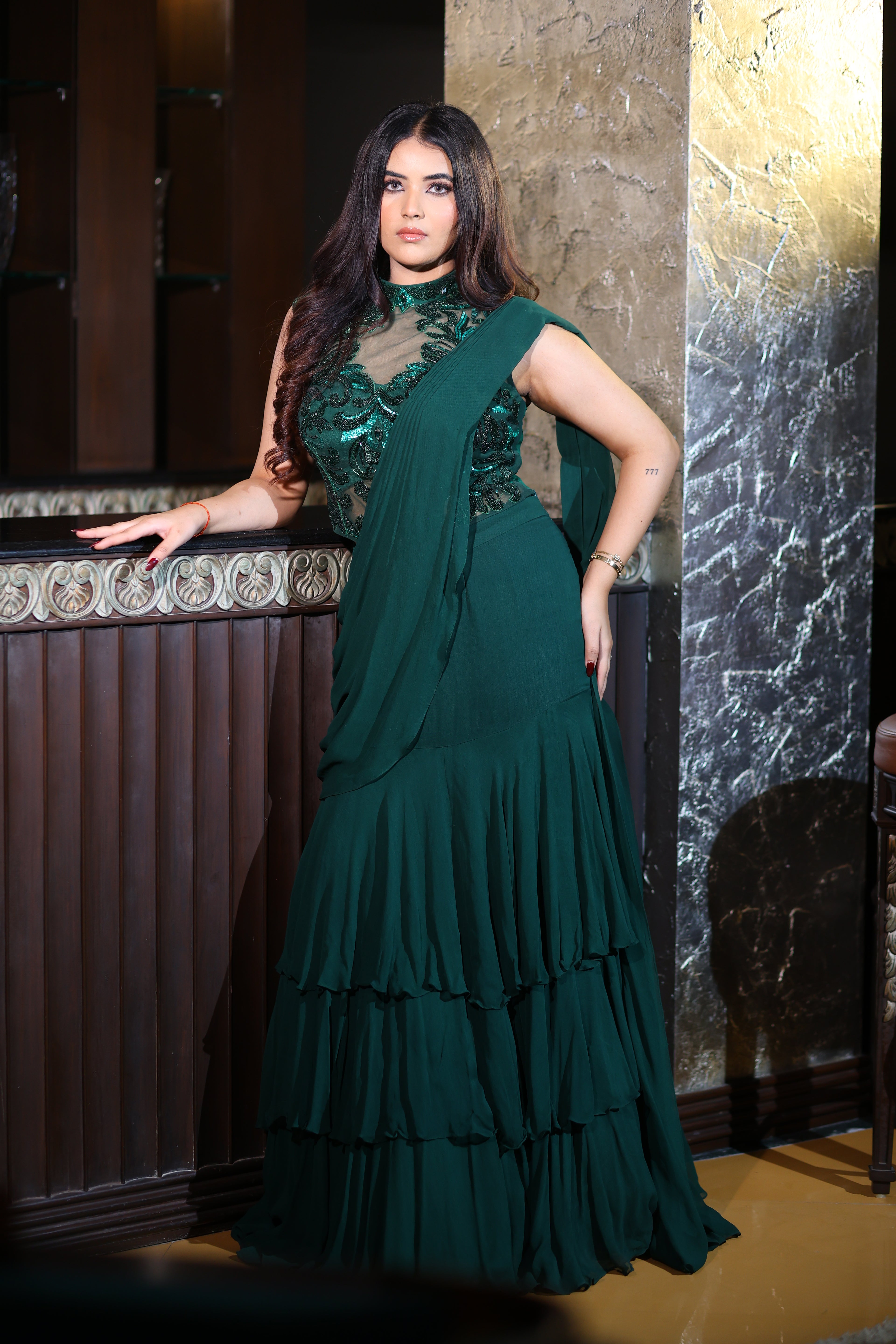 Vyana Pre-draped Saree Set