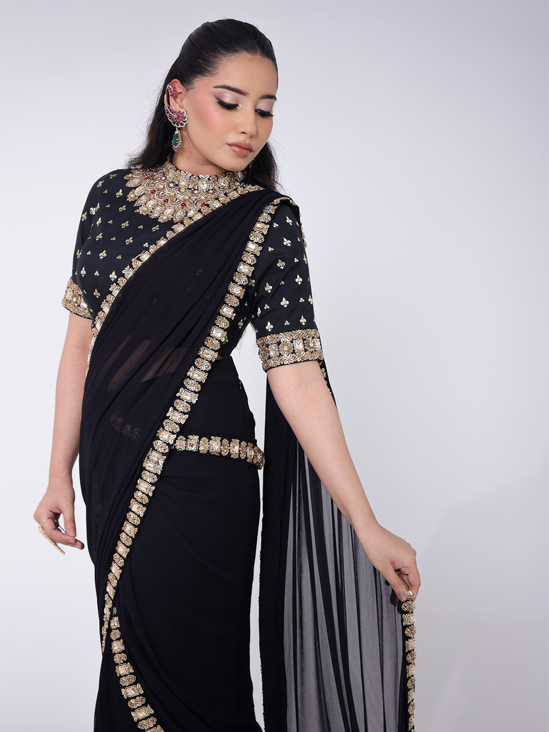 Rajeshwari Pre-draped Saree Set